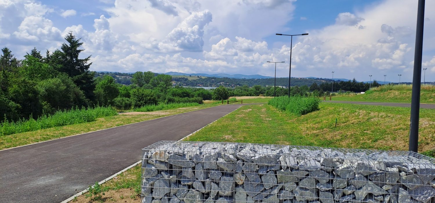 Aménagement de parking de la zone de loisirs de Vourles Aménagement de parking de la zone de loisirs de Vourles